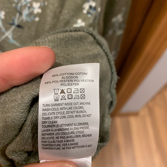 Sweater - Picture 3 of 3